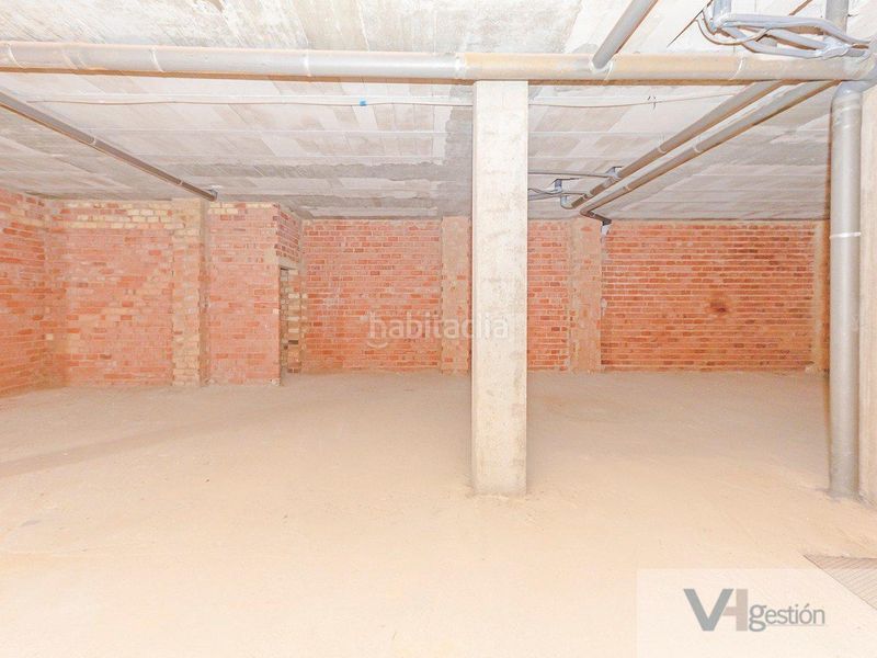 Foto a2849095-2f37-46ba-a8fb-0080b7a7cbb4. Local comercial a Carrión de los Céspedes