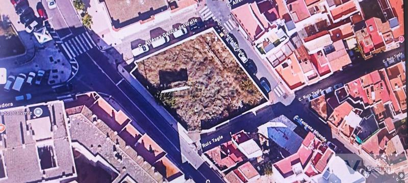 Foto dec091f2-e5f6-46cf-806e-5f6a00aeed30. Residential plot in Casco Antiguo Algeciras