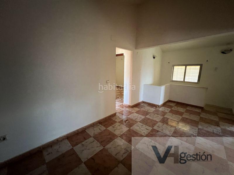 Foto 0bd9b51a-931c-44cd-9738-d47f615d11a2. Casale con parcheggio piscina in Carmona