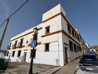 Edificio in Bornos. Bornosedificio