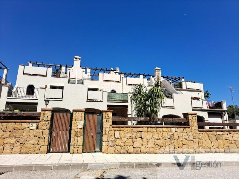 Foto 3e502146-7d8a-4195-8e5b-0a3b761c0a46. Casa amb aparcament piscina a Nagüeles Alto Marbella