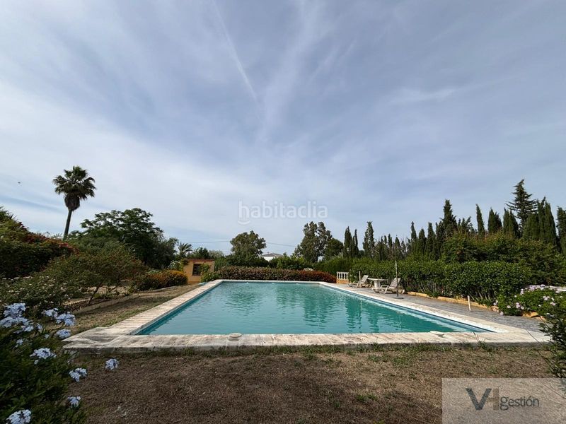 Foto 61a0f306-7629-4205-bfb8-a8699f380948. Masia amb calefacció aparcament piscina a Morón de la Frontera