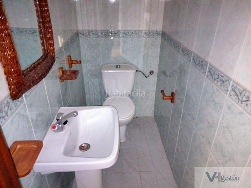 Foto ec072ad9-5fe3-4d4d-b7e9-5c3fc6c183a8. Casa adossada a colores - entreparques Sevilla