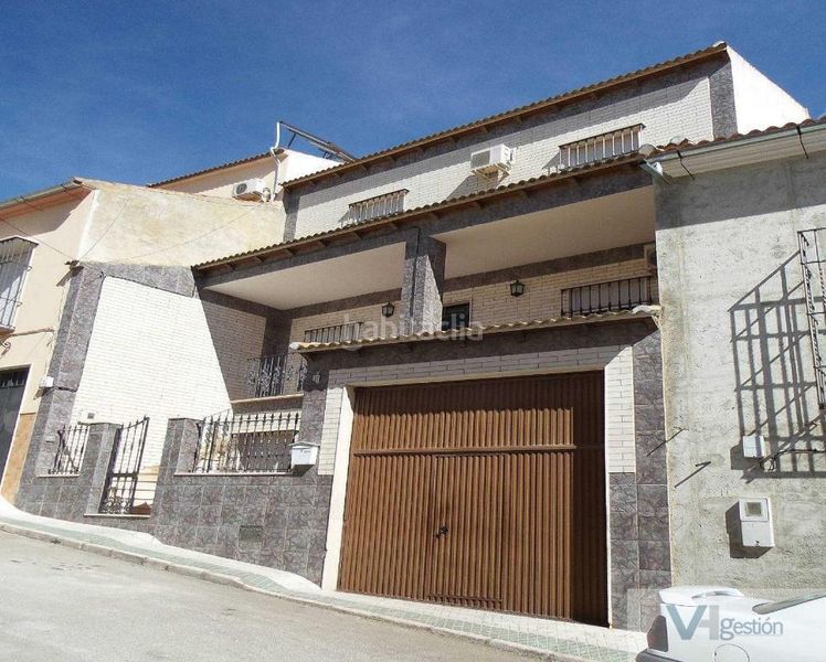 Foto 7d0febbb-5f2e-4636-af4b-07d6922c0e18. Casa amb aparcament a Gilena