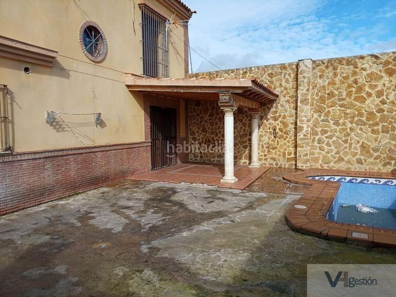 Foto 41d045b7-aa0c-4625-9586-cb0fee06554f. Casa amb piscina a San Jose de la Rinconada