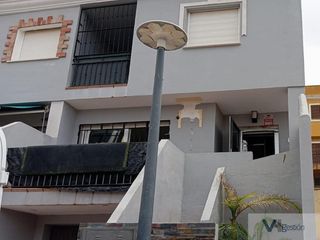 Haus in Taraguilla-Estación. San roquecasa