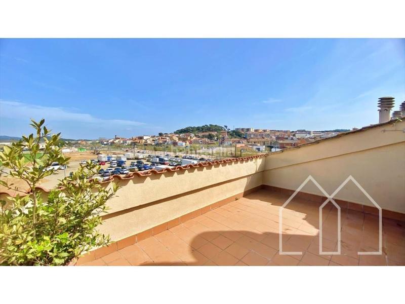 Foto f406286d-1007-4d9a-97fa-23842715974b. Àtic amb piscina a Avinguda Catalunya Palamós