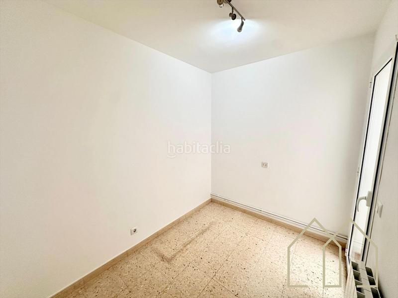 Foto e9bd1649-34ae-42d3-a0a0-f70bc5eb4e4a. Tríplex triplex en venta en lescala en Riells Escala (L´)