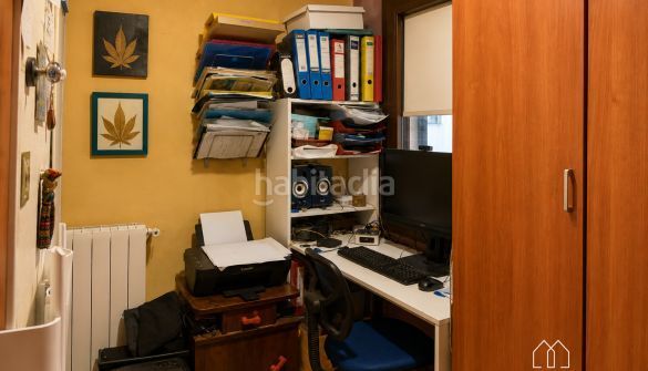 Foto 7da1fd01-44ce-4d40-a296-7628b41ebd30. Àtic amb calefacció a Sant Narcis Girona