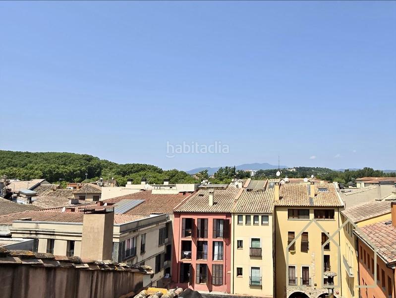 Foto 2356e1bb-48a1-42bd-a50a-345bb5e62b35. Attico con riscaldamento in Centre-Barri Vell Girona