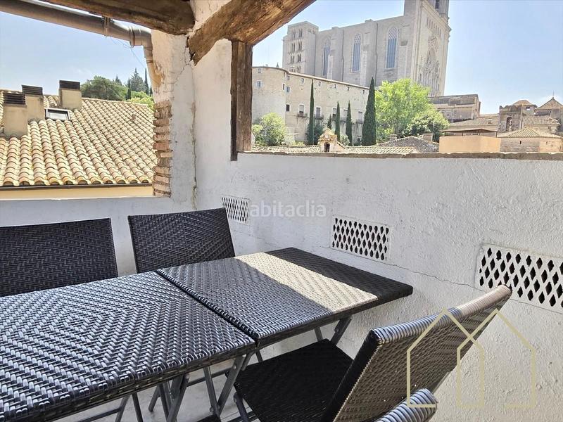 Foto 630f7d50-be07-4033-894b-db191311f339. Attico con riscaldamento in Centre-Barri Vell Girona