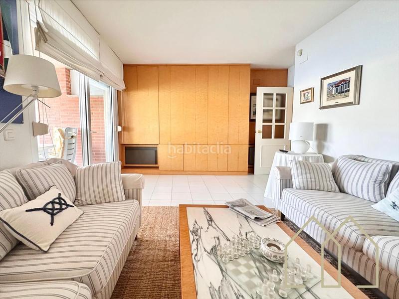 Foto 4883f8e5-d53c-467a-be81-6403c4c6f1a4. Pis amb calefacció piscina a Eixample Residencial Escala (L´)