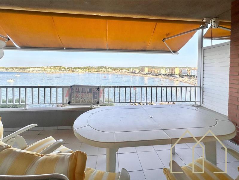 Foto d4af0bda-9ee5-44df-a2d6-df231f32ed77. Piso  con vistas al mar a lescala en Riells Escala (L´)