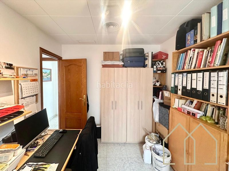 Foto 38e54cb6-b4be-40c3-bb73-b9c582ebbee9. Casa adossada amb calefacció a Eixample Sant Feliu de Guíxols
