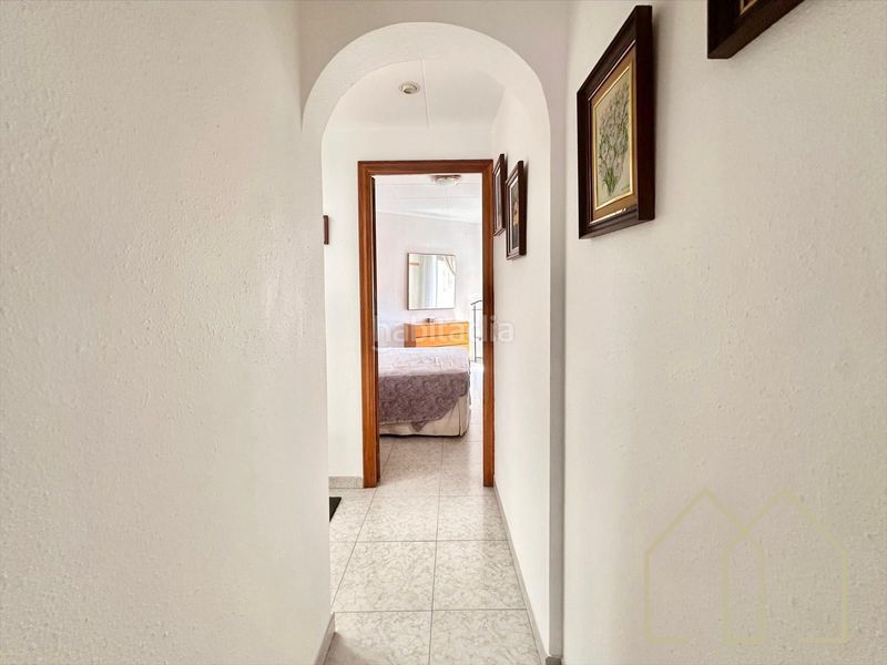 Foto 48a44a98-3443-4263-b5e2-b7c22a6560b3. Casa adossada amb calefacció a Eixample Sant Feliu de Guíxols