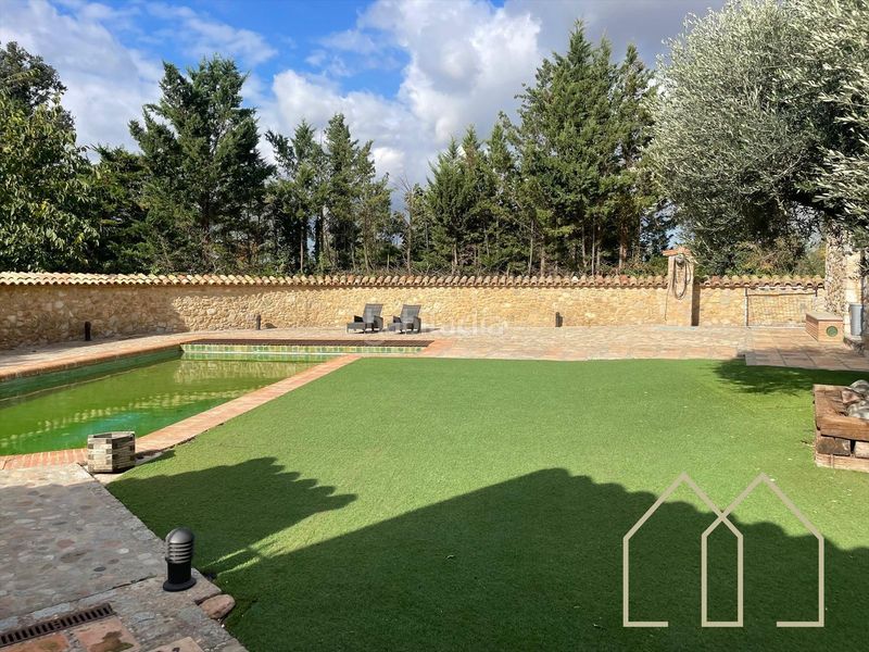 Foto f73ae486-94d3-4d24-92a3-f22a792284f1. Casa amb calefacció piscina a Sant Joan de Mollet