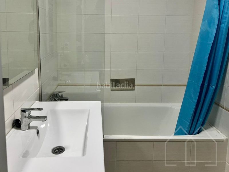 Foto 73389ad4-d1c5-4de2-8036-b235c1bd424c. Pis amb calefacció a Centre Roses