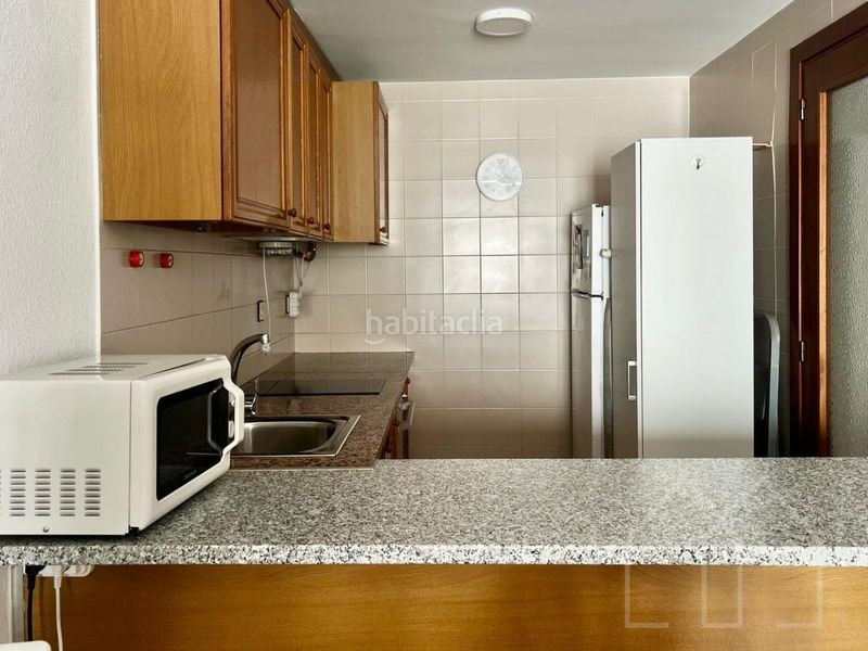 Foto 76b91869-ff69-4740-92ee-02d04eb0ed70. Pis amb calefacció a Centre Roses