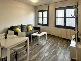 Flat  Jaume pons i martí. Pis a barri vell amb llicència turística