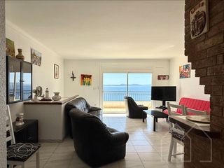 Apartamento  Joan margarit. Apartamento con vistas al mar en puig rom, roses