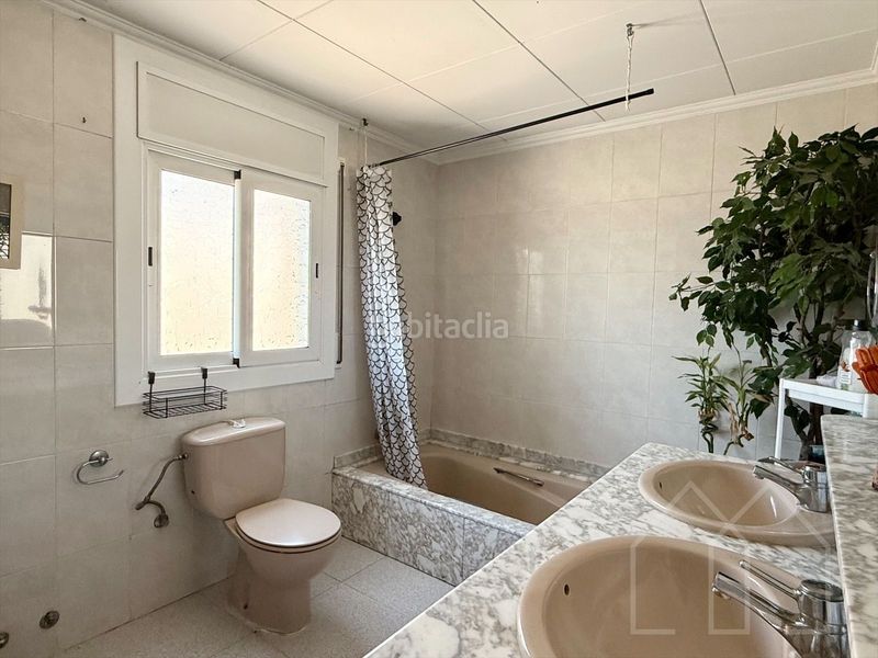 Foto 70646e3c-885d-4d40-b761-1a0739b9be89. Casa amb calefacció aparcament piscina a Sils