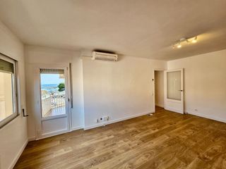 Pis a passeig dels guíxols