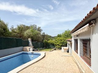 Casa in Quart. Casa unifamiliar con piscina