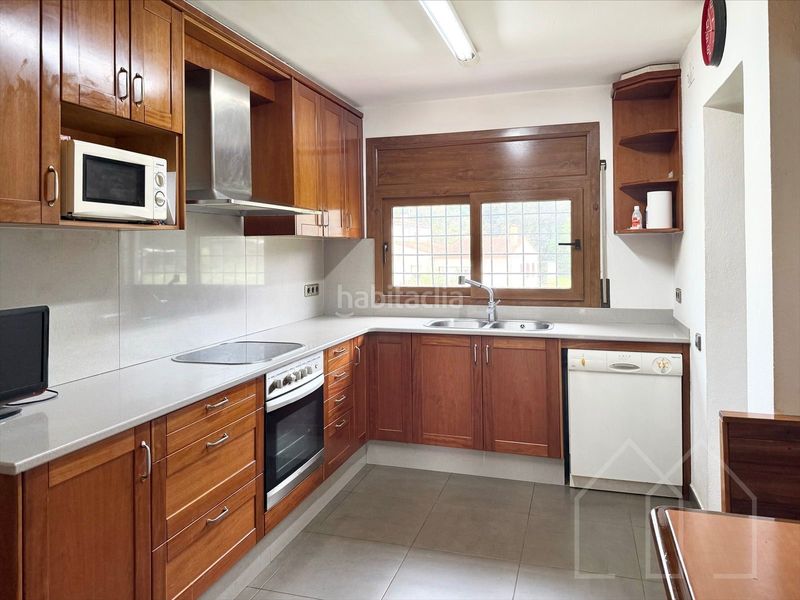 Foto 66b3585c-cb7f-4dce-aa7f-8c7defbcb58d. Maison avec chauffage parking piscine dans Quart