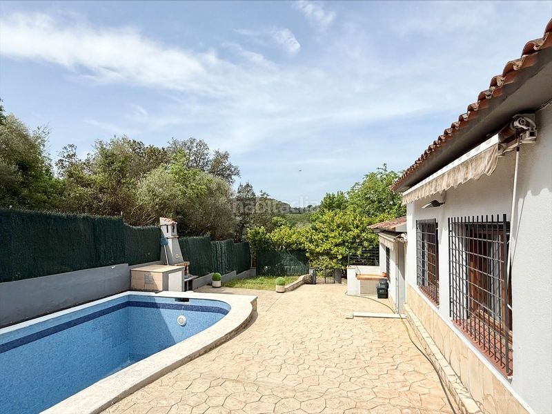 Foto 862500ef-51b0-40d5-9d87-33cdf83964a1. Maison avec chauffage parking piscine dans Quart