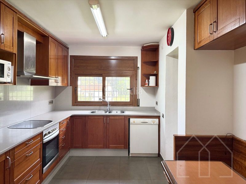 Foto a66b3222-6b84-4eb2-b208-c8308c49e5dd. Maison avec chauffage parking piscine dans Quart