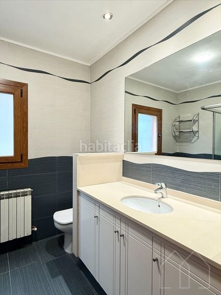 Foto d44e5a84-a4d4-4996-bd0b-73c90d6a06e5. Casa amb calefacció aparcament piscina a Quart