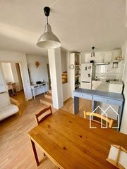 Apartment  Pi i maragall. Apartamento con piscina y garaje privado en lescala