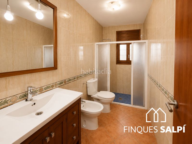 Foto c69e13df-aaf5-431f-b07f-c29222233e6c. Casa amb calefacció aparcament a Caldes de Malavella