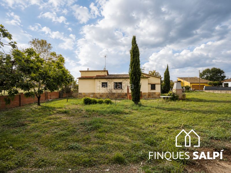 Foto c77b2158-7346-4f40-b7f9-71fb41cd9938. Casa amb calefacció aparcament a Caldes de Malavella