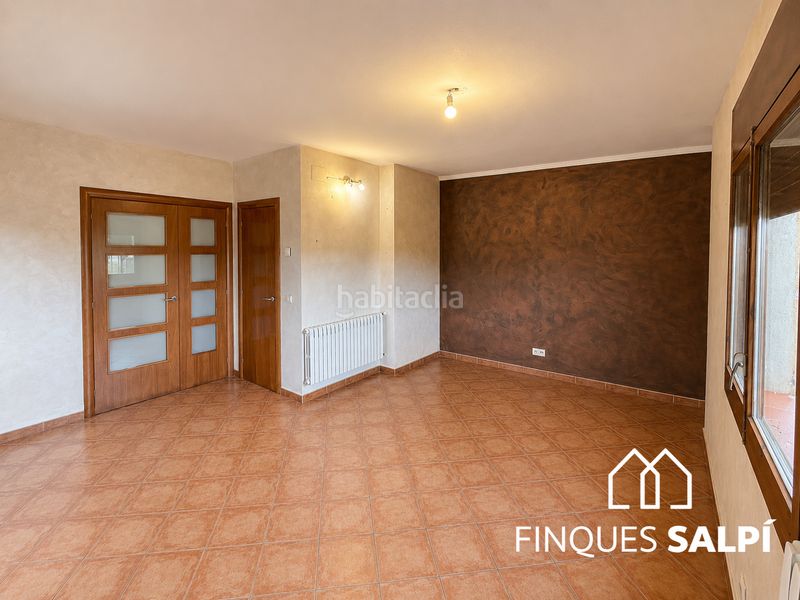 Foto dc5651e1-987b-42c9-9bb9-b82d5c181727. Casa amb calefacció aparcament a Caldes de Malavella