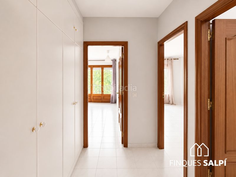 Foto 5867f7d6-ae06-4278-9775-a8d81b0641e1. Casa adossada amb calefacció a Jonquera (La)