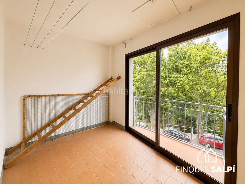 Foto db091687-96e3-4229-98f0-de1892a508b3. Casa adossada amb calefacció a Jonquera (La)