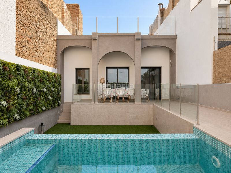 Foto 0f49639f-b745-4459-8b30-8ae4a23854c9. Casa adossada amb calefacció piscina a Eixample-Horta Capallera Figueres