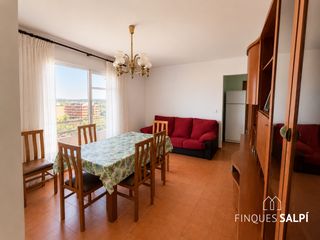 Dachwohnung  Frederic mistral. Piso de 3 habitaciones con vistas en figueres