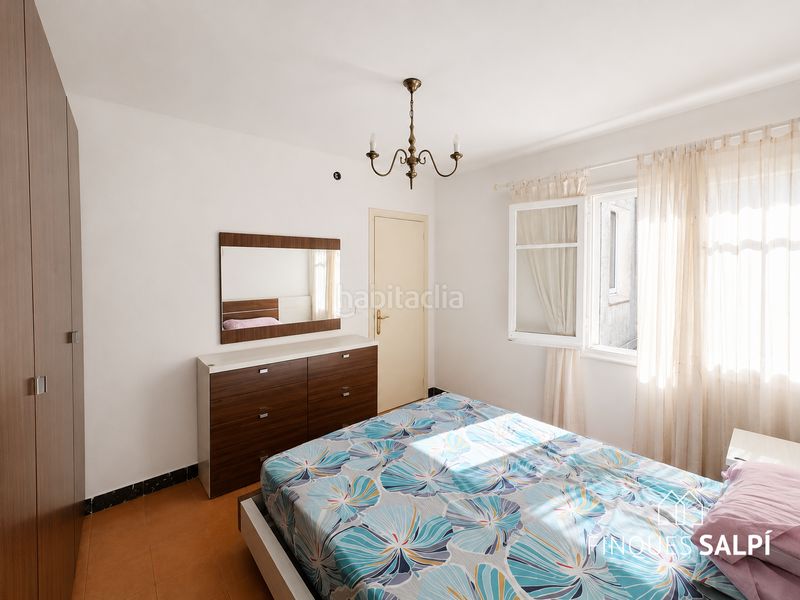 Foto e01b9a05-1d1d-491d-b901-28189e815d09. Àtic a Poble Nou-Olivar Gran Figueres