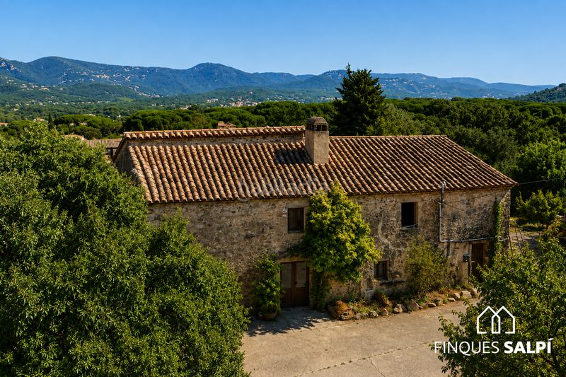 Foto 1ac4606b-d0ad-423f-9ef0-a7e8f4e1328d. Masia a Golf Costa Brava Santa Cristina d´Aro