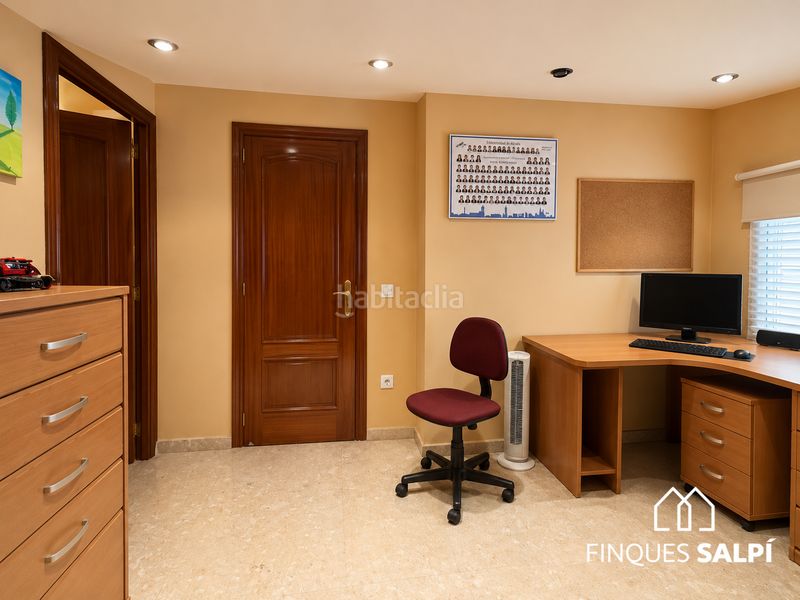 Foto 0c1840cb-0fd5-497f-ad49-8fff7e6ebc47. Duplex con riscaldamento in La Devesa Girona