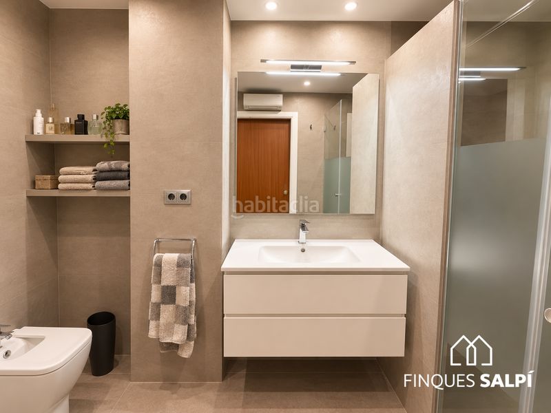 Foto 21eaaf55-14a7-4b76-a000-78562e215896. Duplex con riscaldamento in La Devesa Girona