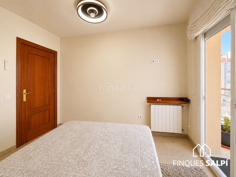 Foto 4504c506-5789-4279-9c5d-529ca1a78c75. Duplex con riscaldamento in La Devesa Girona