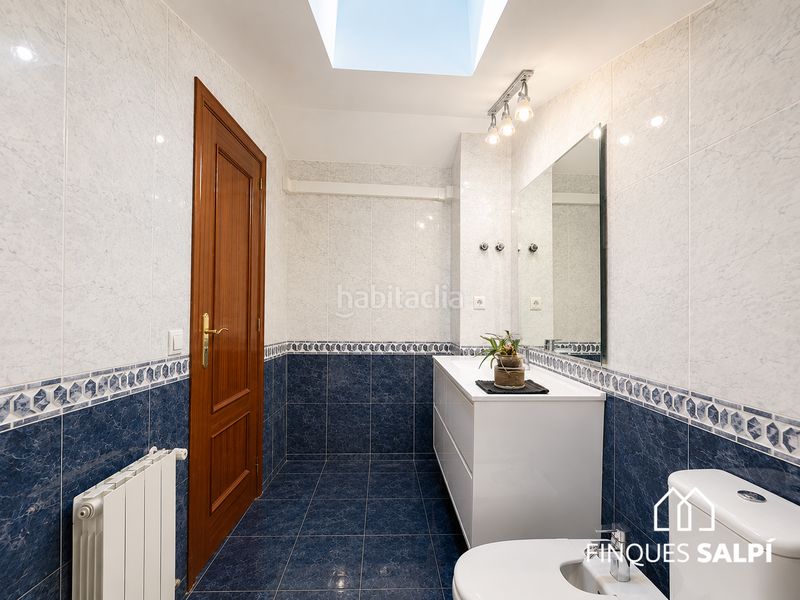 Foto 96112d9a-b4b6-4184-95ad-576fd801b75c. Duplex con riscaldamento in La Devesa Girona