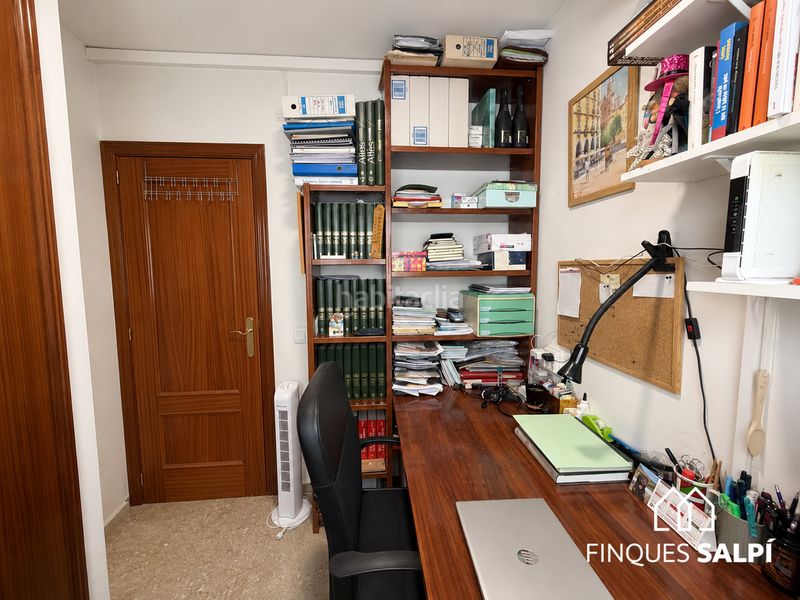 Foto d3adc109-9852-44fb-98ea-92aa6fb0bac6. Duplex con riscaldamento in La Devesa Girona