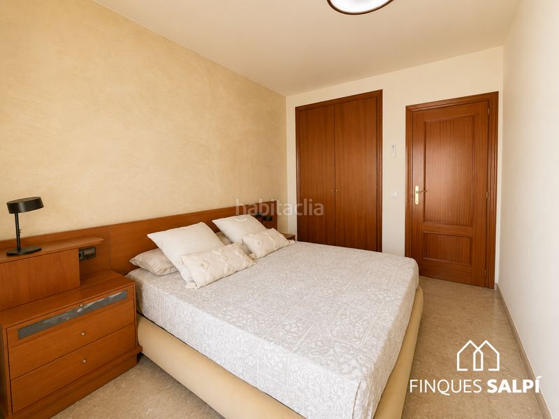 Foto def09500-5312-42ca-aefe-a3fc3be183ef. Duplex con riscaldamento in La Devesa Girona
