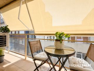 Zweistöckige Wohnung  Remences. Piso de 5 habitaciones y parking en la devesa