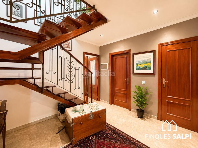 Foto f77d5610-4fd1-4550-b6f4-3af6e120f372. Duplex con riscaldamento in La Devesa Girona
