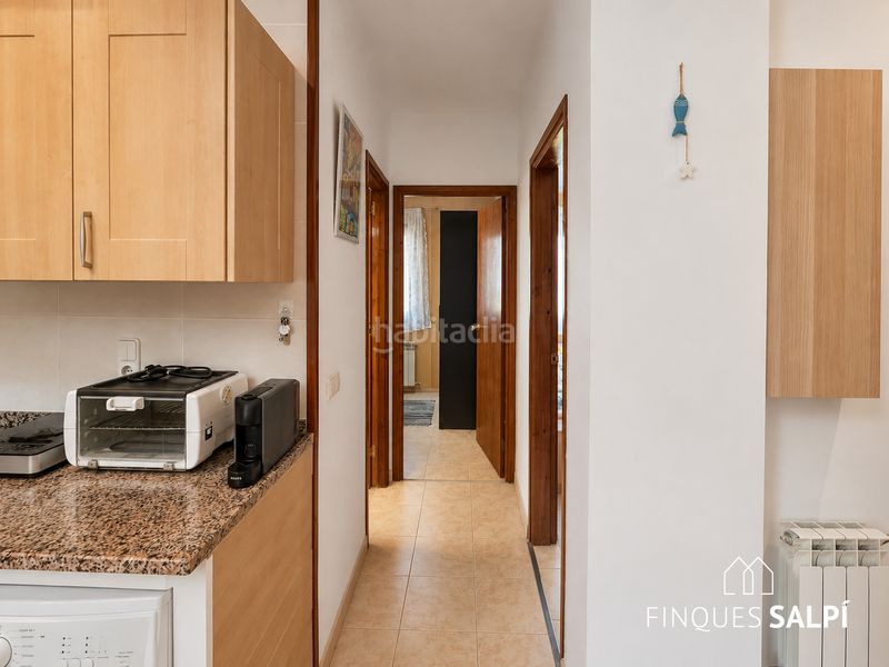 Foto 48010e82-44fa-415c-9443-14b66479c848. Apartament amb piscina a Montgó Escala (L´)